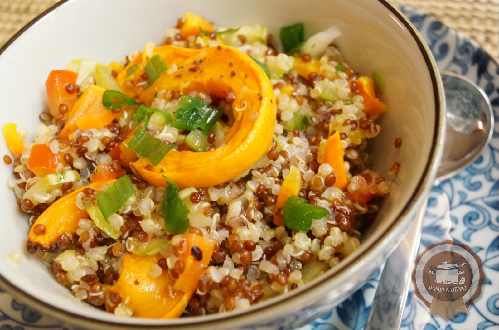 Salada de Quinoa com Legumes! | Panela de Vó